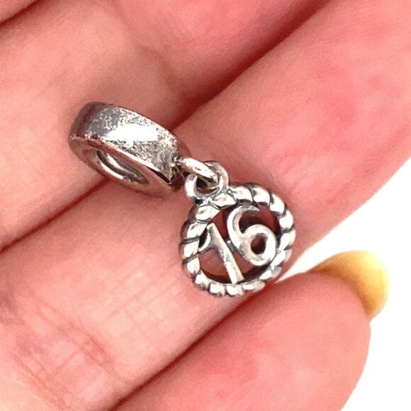 Pandora Sweet 16 Charm - Picture 3 of 3